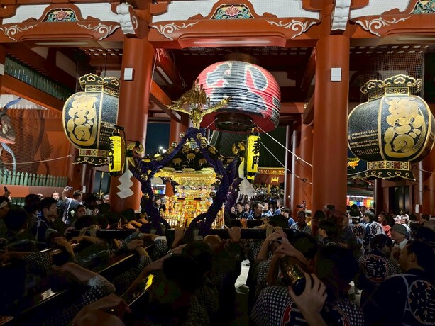 三社祭に参加しました